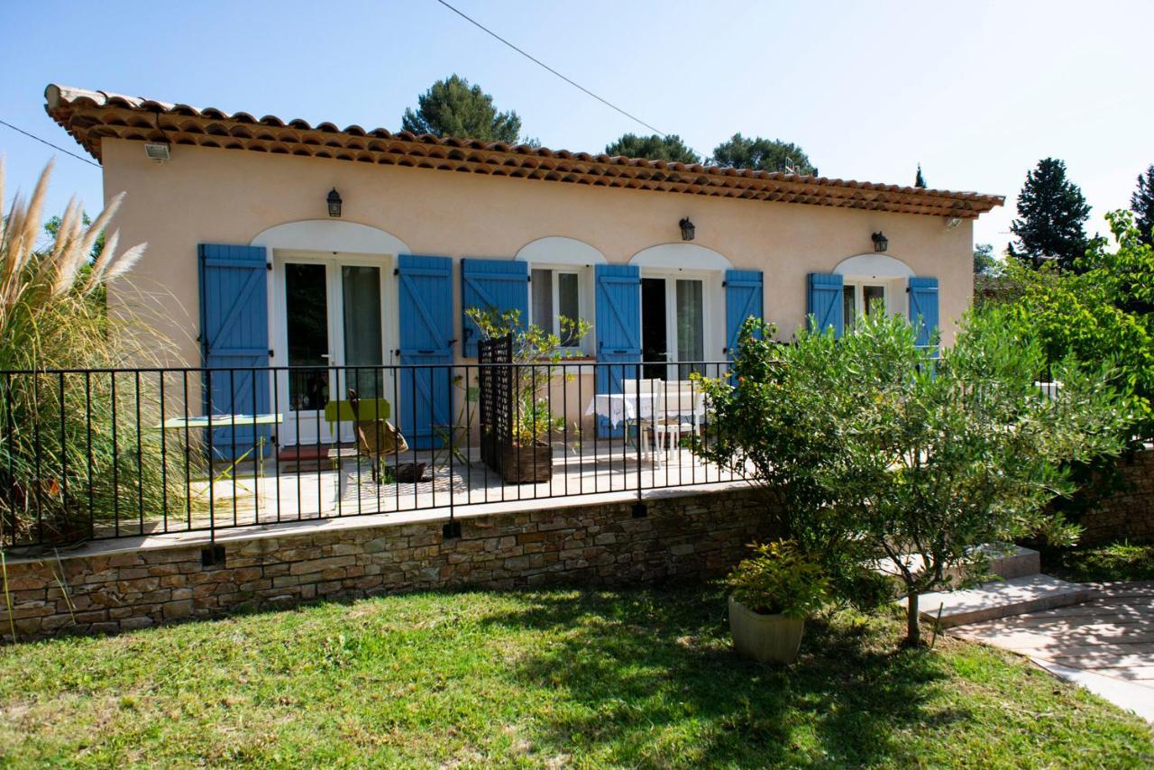 Les Manaux En Provence Bed & Breakfast Roquevaire Exterior photo