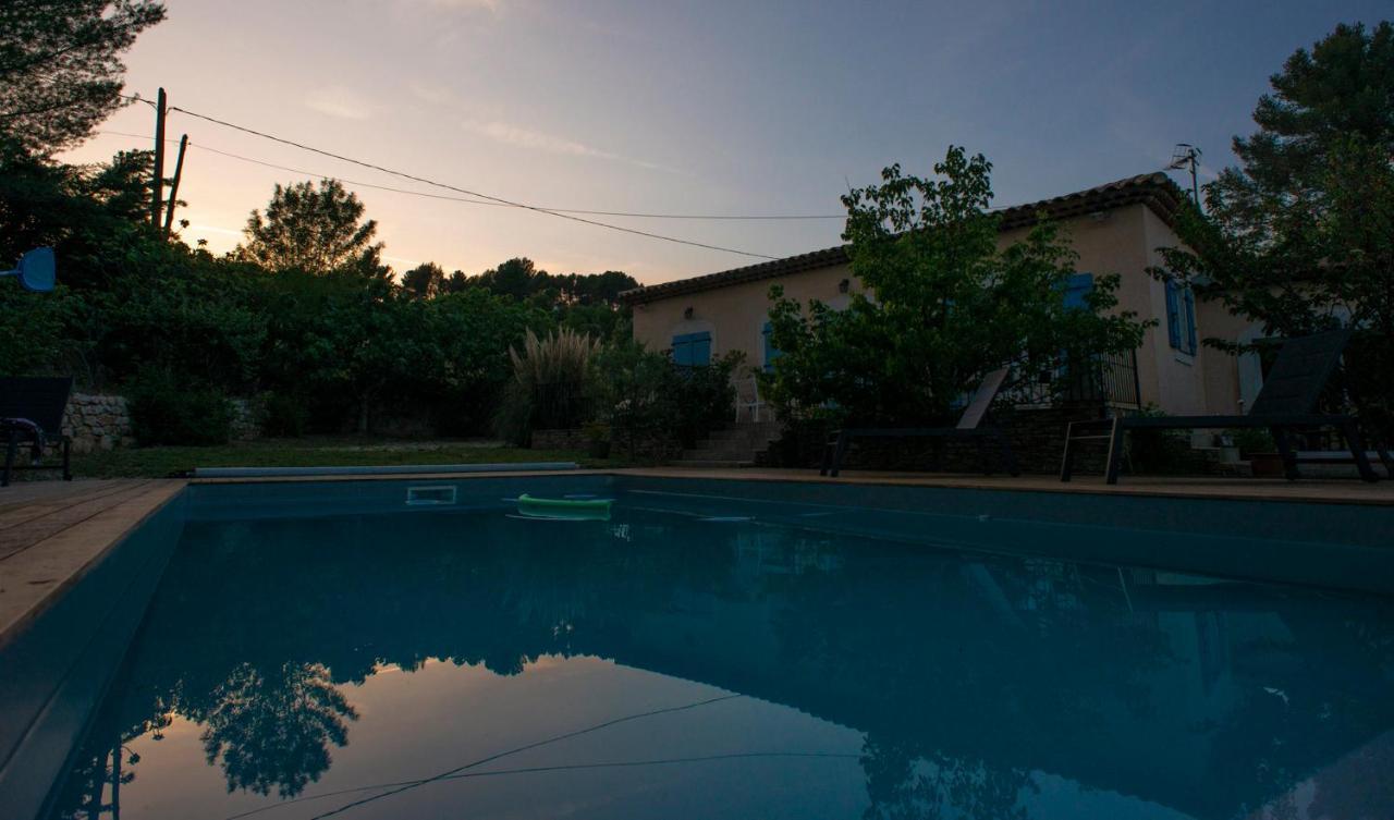 Les Manaux En Provence Bed & Breakfast Roquevaire Exterior photo