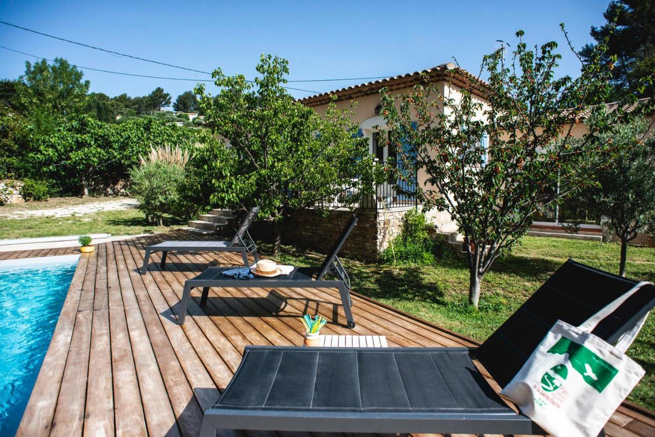 Les Manaux En Provence Bed & Breakfast Roquevaire Exterior photo