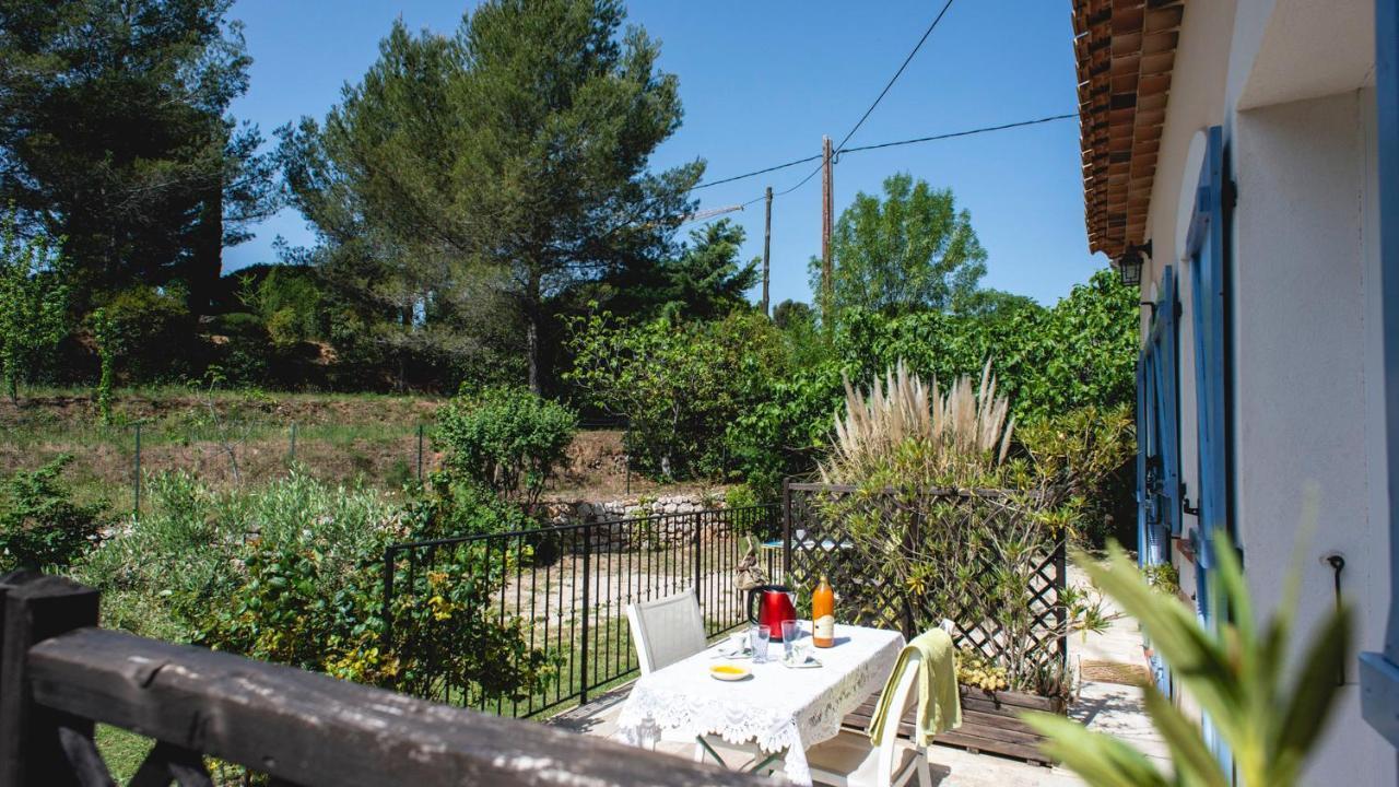 Les Manaux En Provence Bed & Breakfast Roquevaire Exterior photo