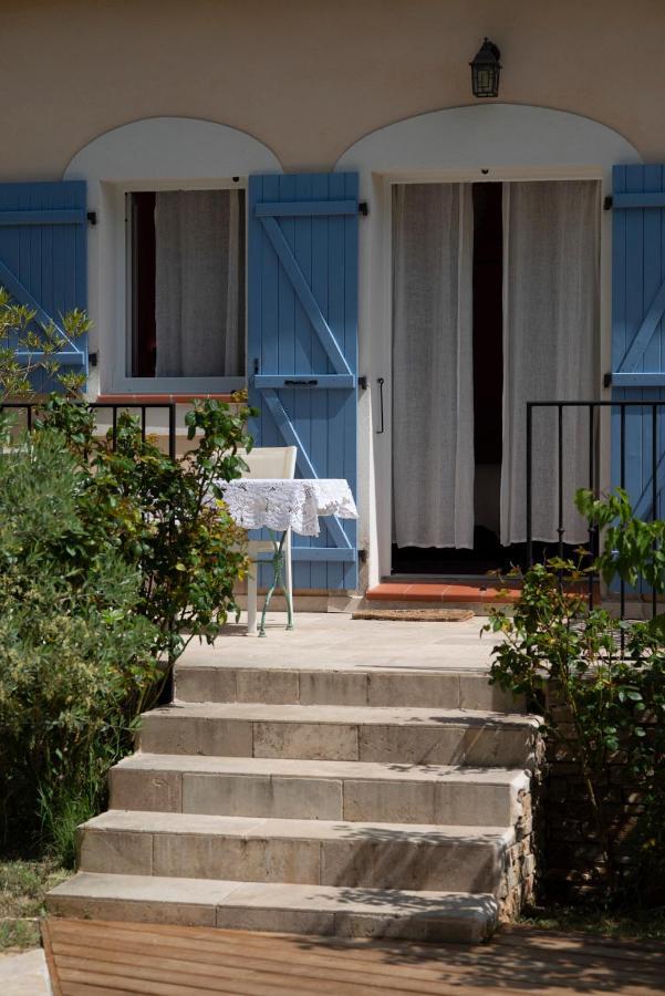 Les Manaux En Provence Bed & Breakfast Roquevaire Exterior photo